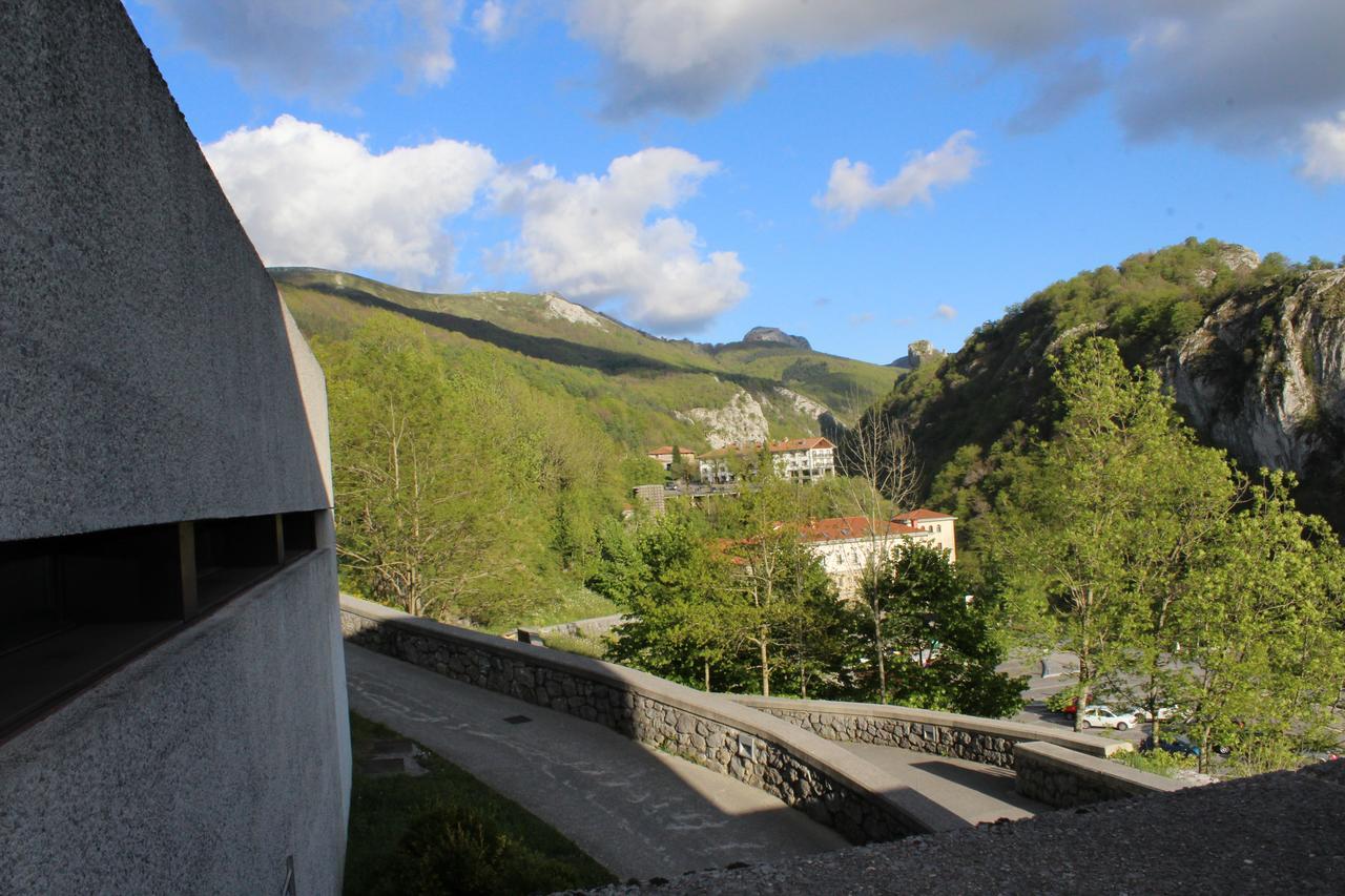 Hostel Arantzazu Aterpetxea Oñate Exteriér fotografie